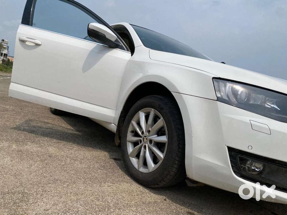 Skoda Petrol Car 2016