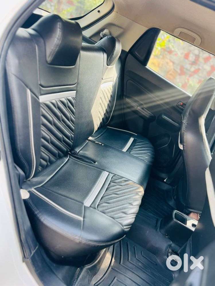 Maruti Suzuki Swift 1.2 Lxi (o), 2021, Petrol