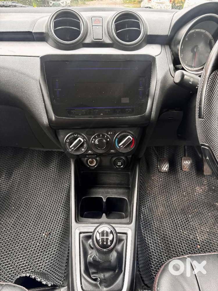 Maruti Suzuki Swift Vxi + Manual, 2021, Petrol