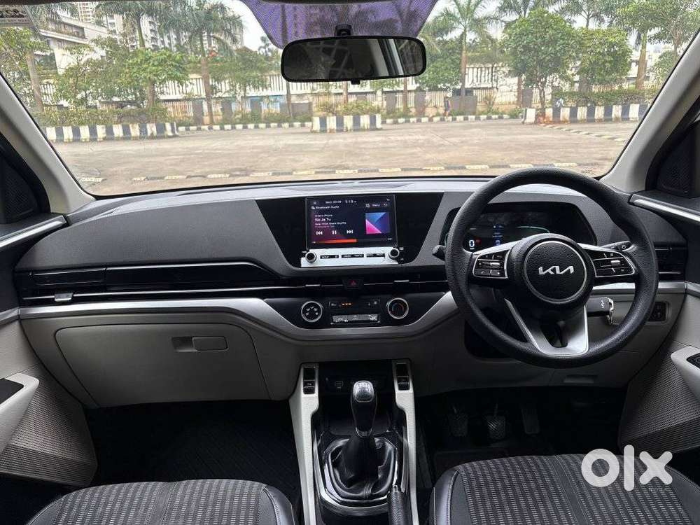 Kia Carens 1.5 Prestige 7 Str, 2024, Petrol