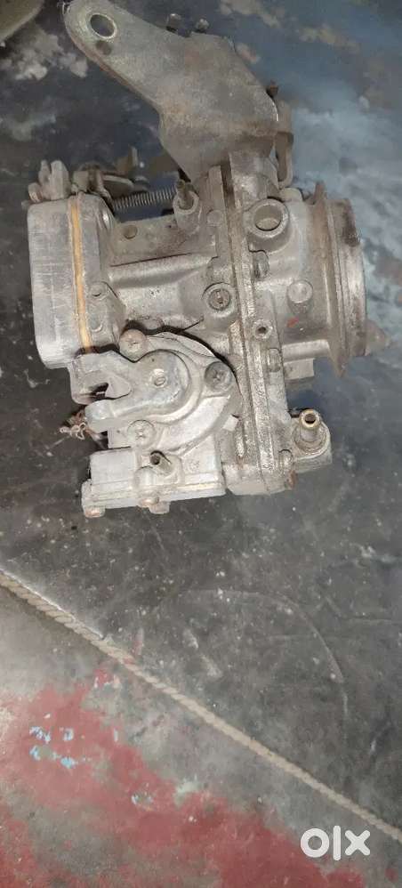 800 Car Carburettor
