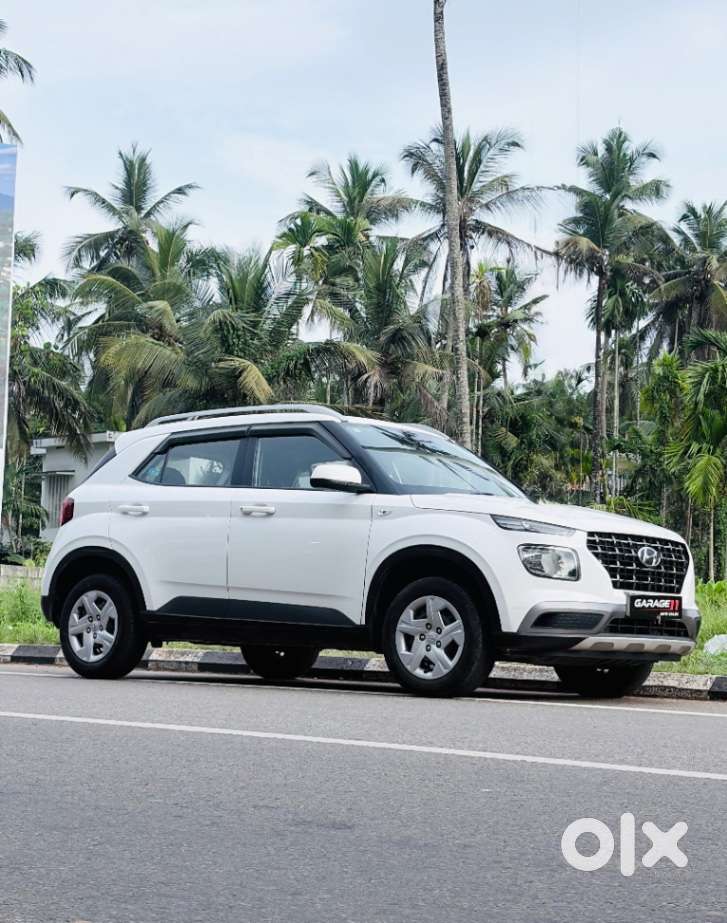 Hyundai Venue S Turbo, 2020, Petrol