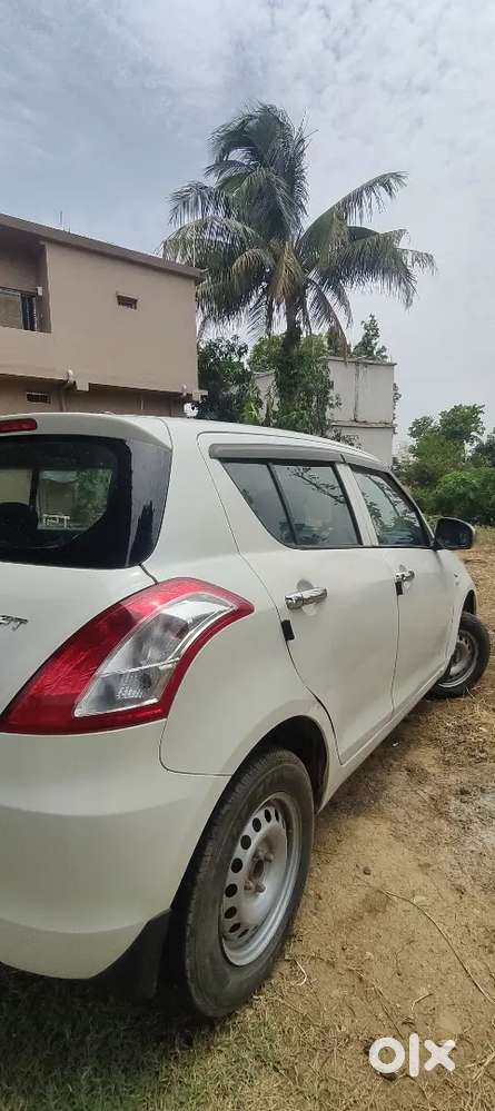 Maruti Suzuki Swift 2016 Petrol Well Maintained