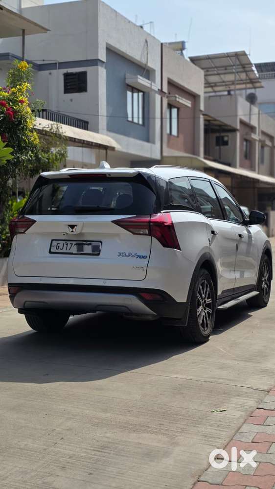 Mahindra Xuv700 2.0 Ax 7 Petrol At Str, 2022, Petrol