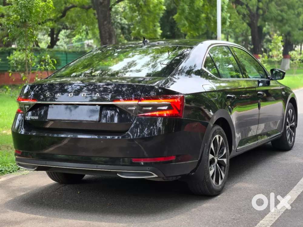 Skoda Superb 2.0 L&k Tsi At, 2023, Petrol