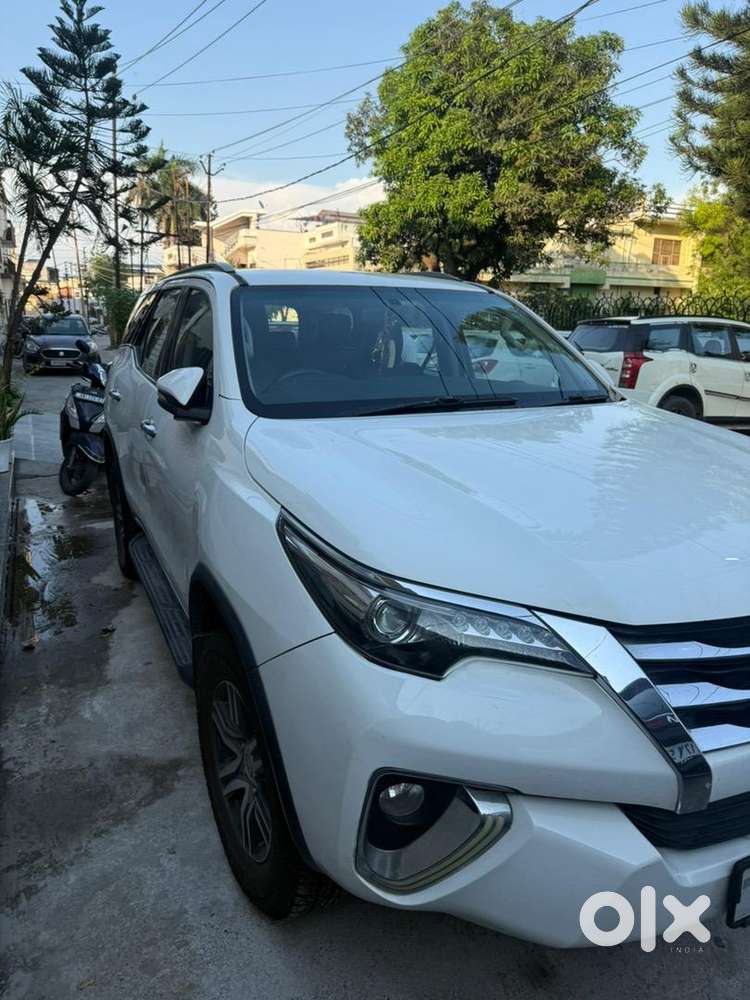 Toyota Fortuner 2016-2017 Diesel Well Maintained