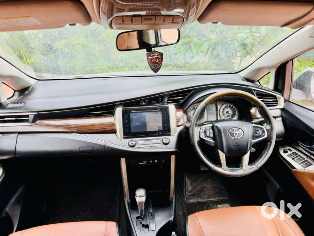 Toyota Innova Crysta 2.8 Z, 2016, Diesel
