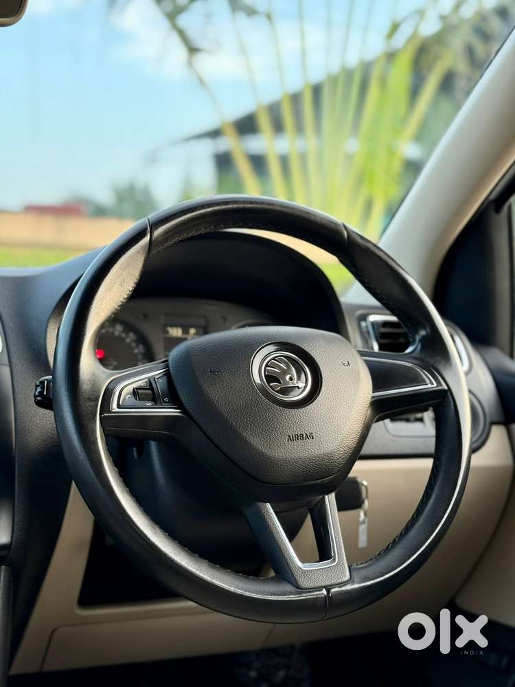 Skoda Rapid [2016-2020] 1.5 Style Plus Tdi At, 2017, Diesel