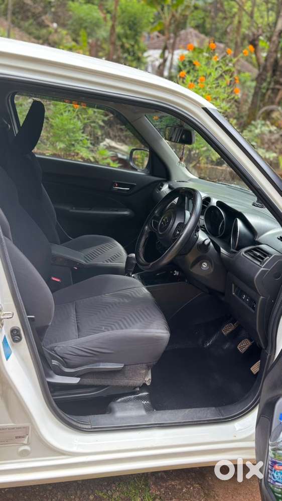 Maruti Suzuki Swift Petrol 2021