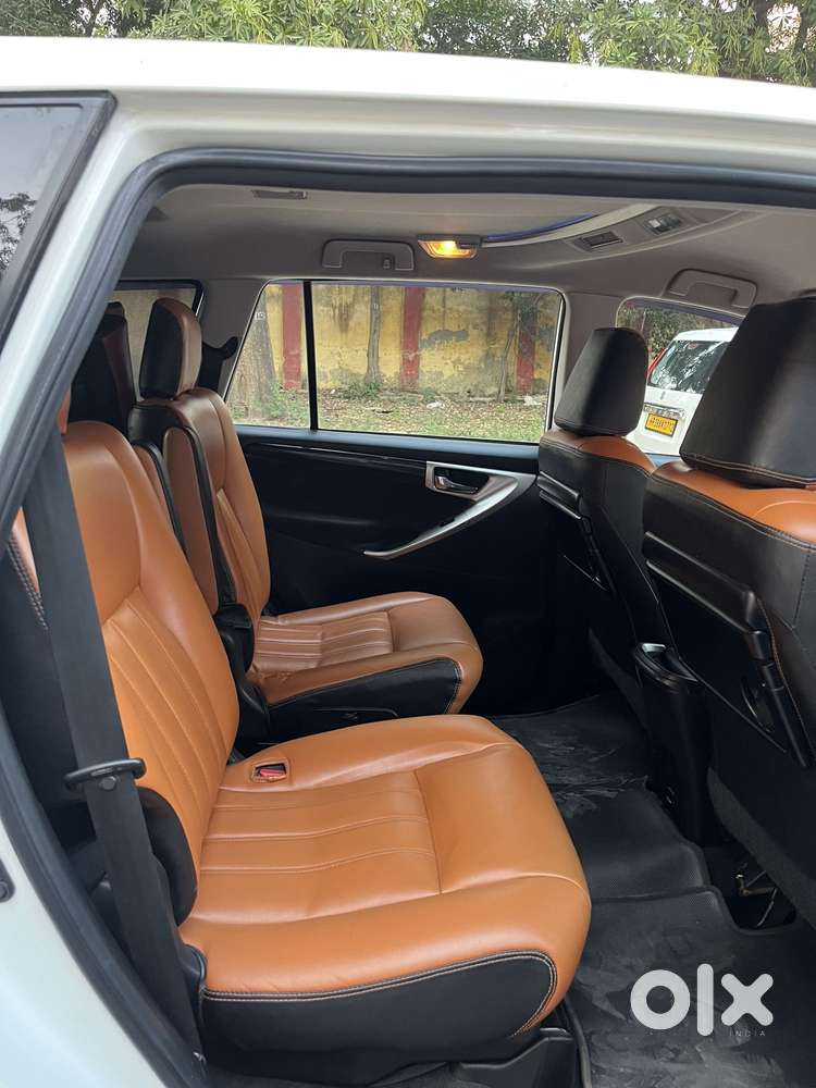 Toyota Innova Crysta 2.4 V, 2017, Diesel