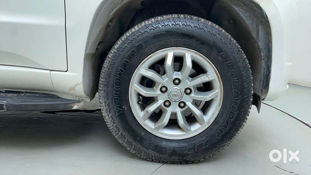 Mahindra Tuv 300 T8, 2015, Diesel