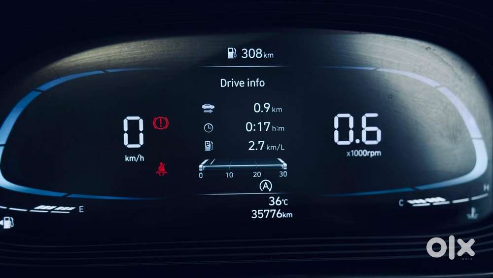 Hyundai Venue Sx Mt, 2024, Petrol