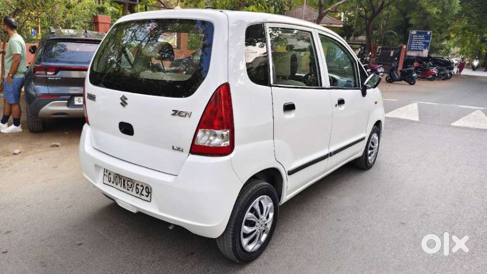 Maruti Suzuki Estilo Lxi, 2010, Petrol