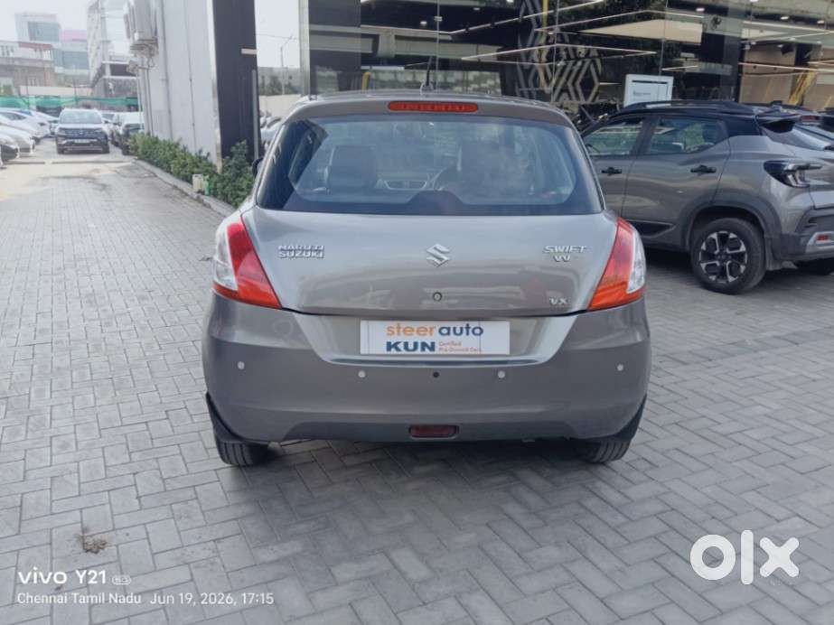 Maruti Suzuki Swift Vxi, 2012, Petrol