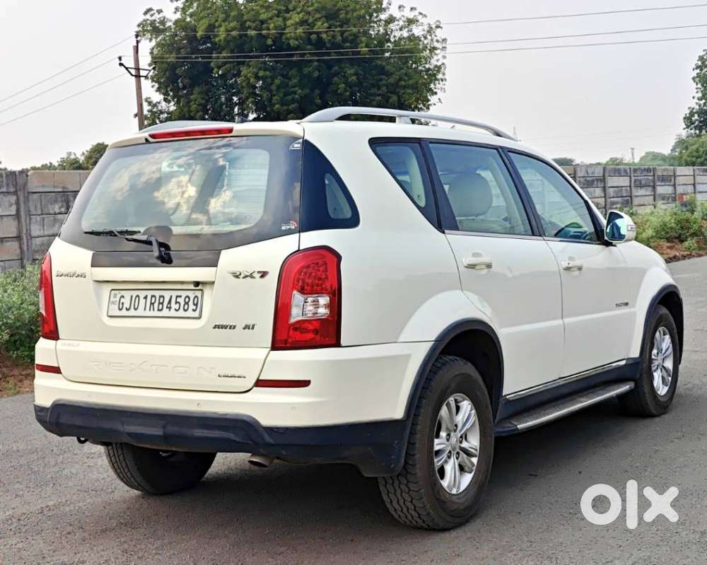 Mahindra Rexton, 2013, Diesel