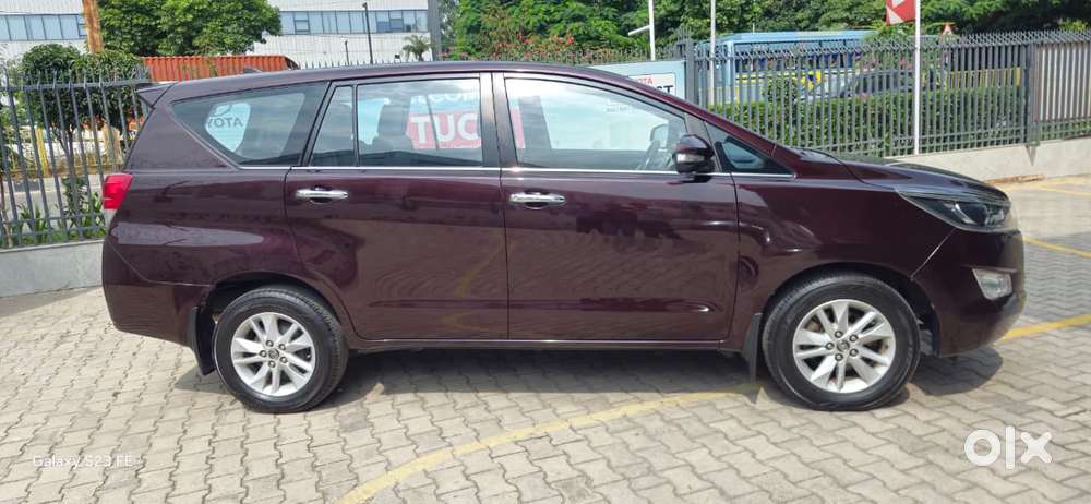 Toyota Innova Crysta 2.4 V, 2017, Diesel