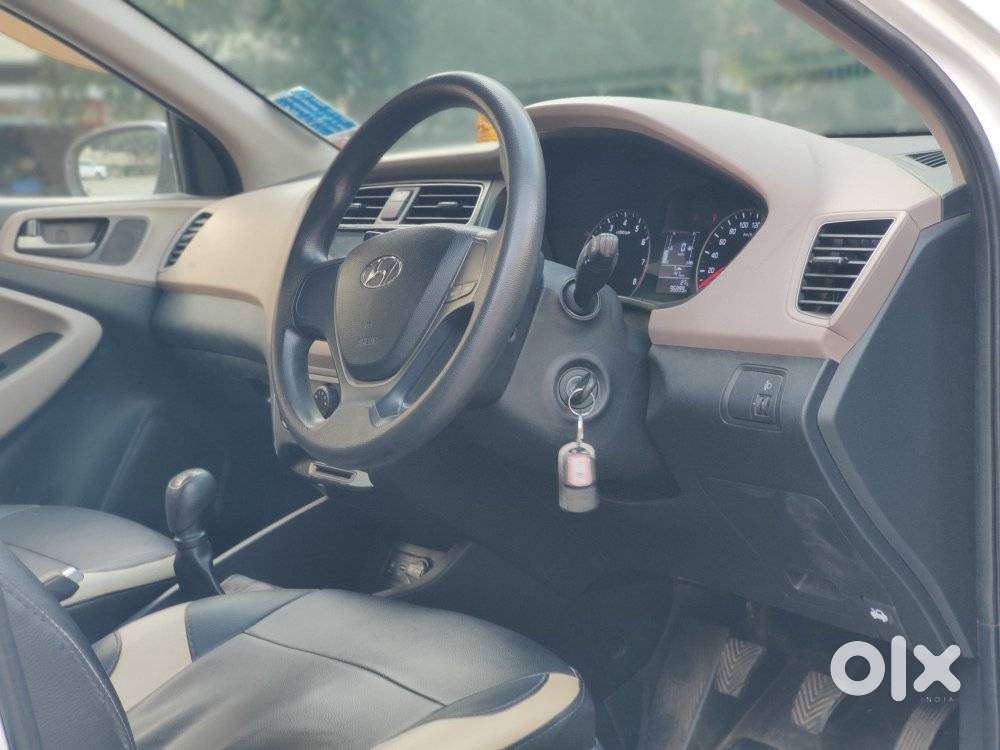 Hyundai I20 Petrol Cvt Magna Executive, 2018, Petrol