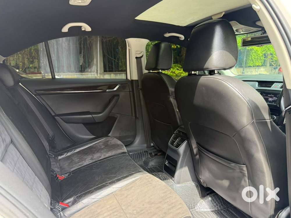 Skoda Octavia Elegance 1.8 Tsi At, 2015, Petrol