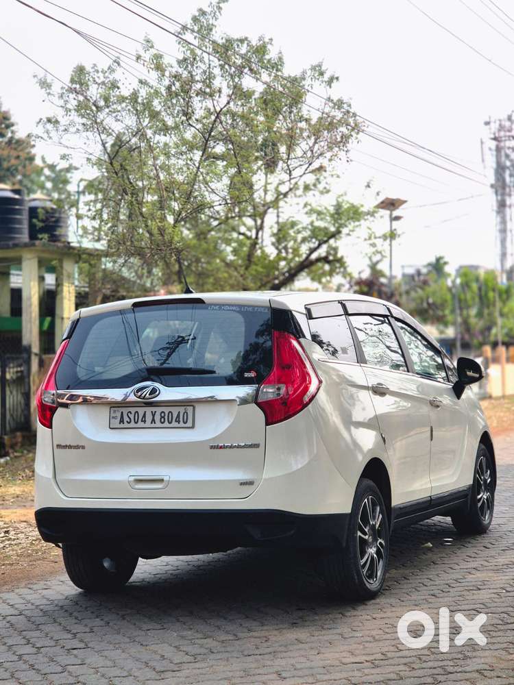Mahindra Marazzo M6 8str, 2019, Diesel