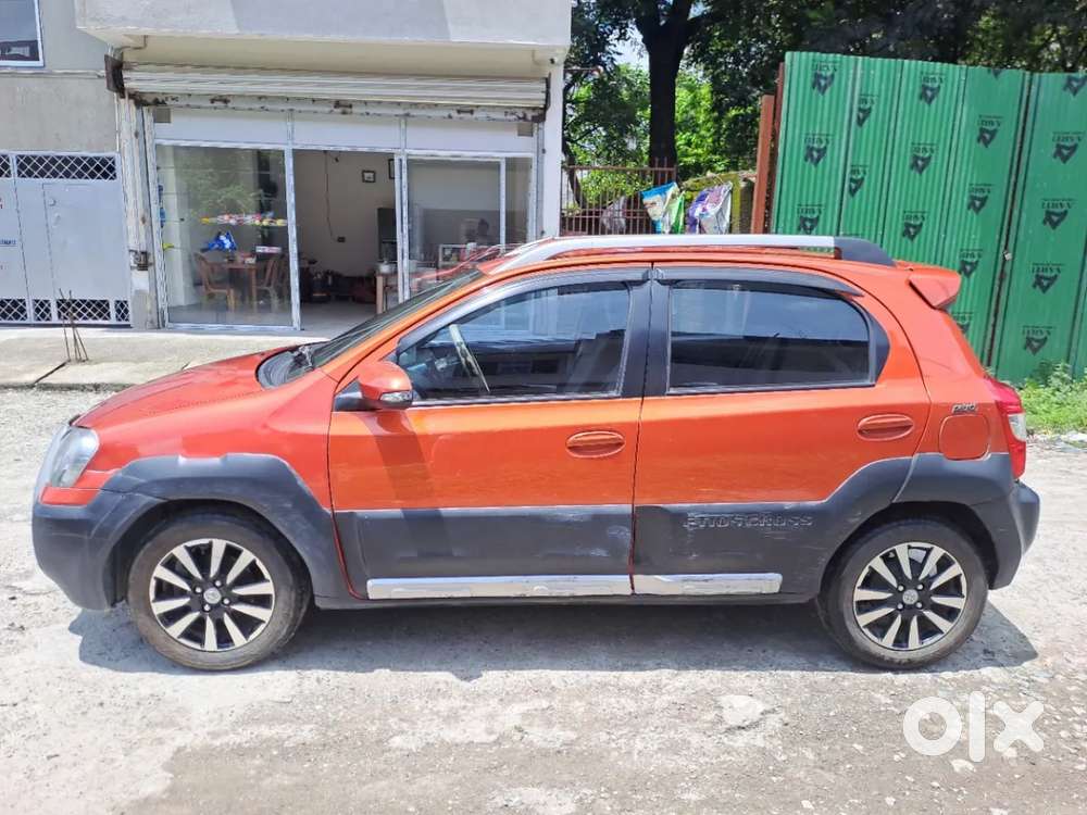 Toyota Etios Cross 1.2l G, 2017, Petrol