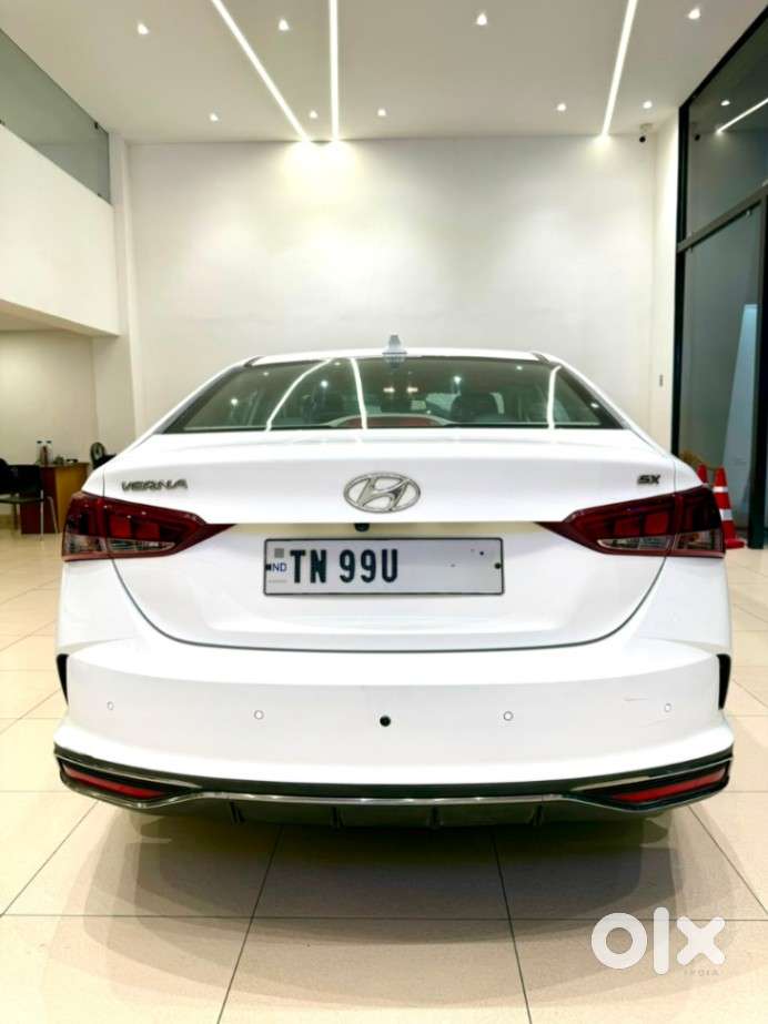 Hyundai Verna 1.5 Sx Petrol Mt, 2021, Petrol