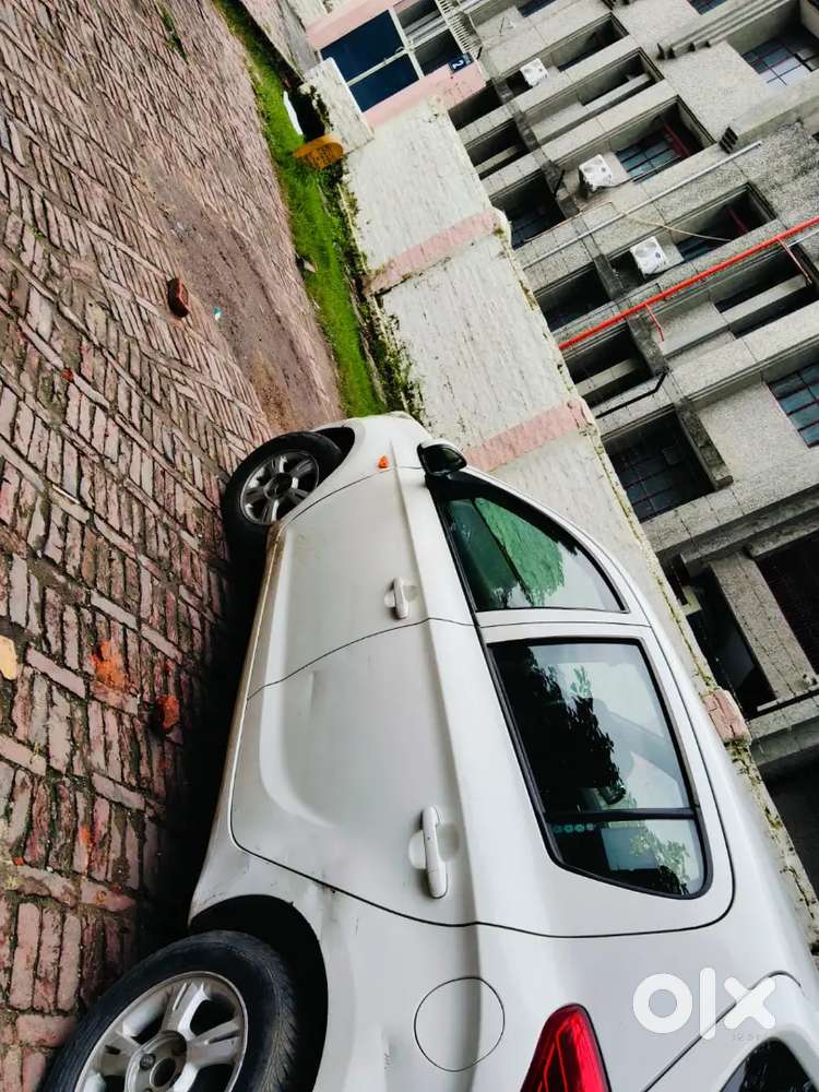 Hyundai I20 Petrol Asta 2010