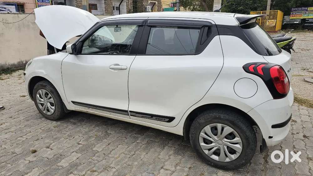 Maruti Suzuki Swift 2024 Vxi Iss Petrol