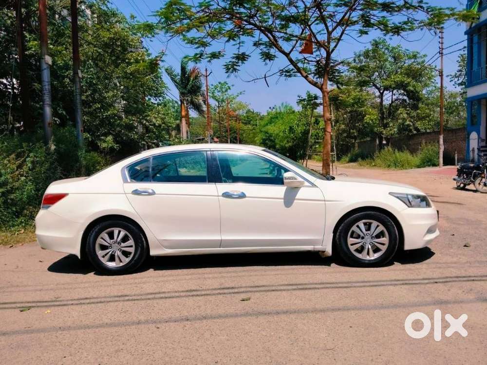 Honda Accord 1.8 Mt, 2011, Petrol