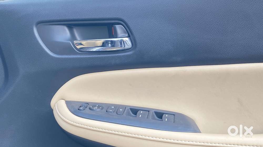 Honda City 1.5 Zx I-vtec Mt, 2023, Petrol