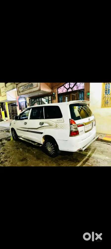 Toyota Innova 2013 Diesel 23000 Km Driven