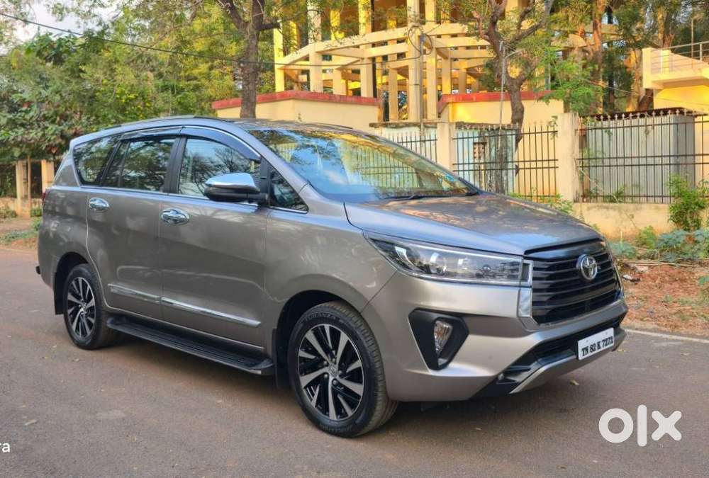 Toyota Innova Crysta