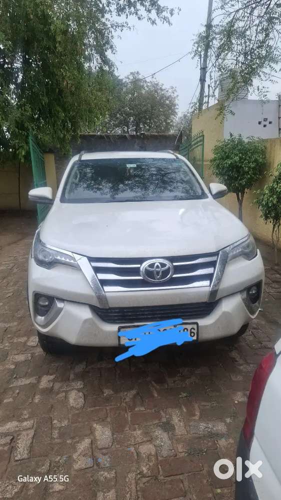 Toyota Fortuner 2019 Diesel 163000 Km Driven