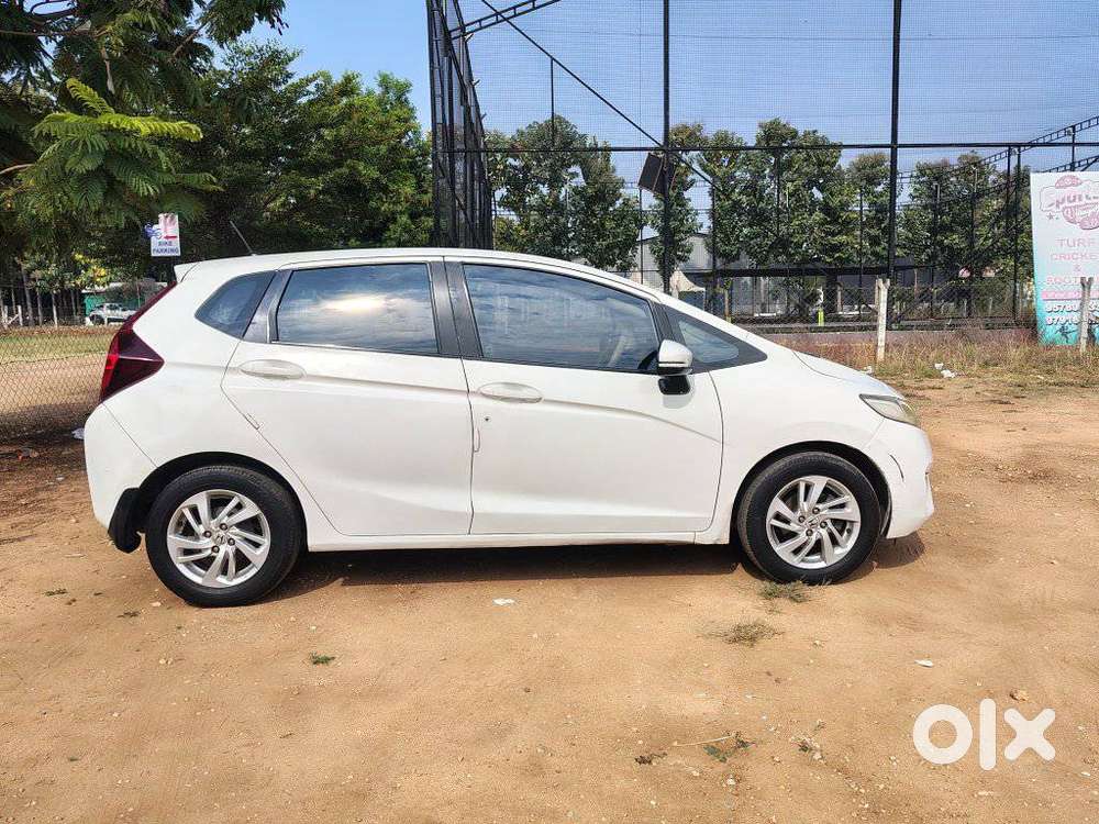 Honda Jazz V Cvt, 2015, Petrol
