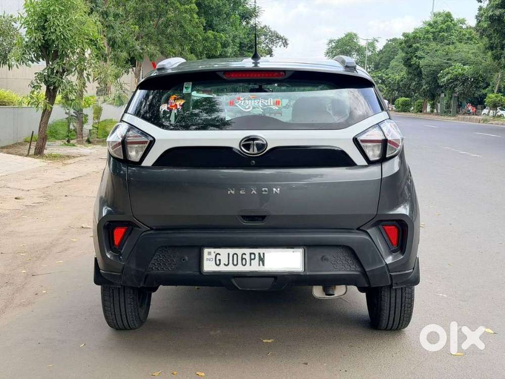 Tata Nexon 1.2 Revotron Xm (s), 2023, Petrol