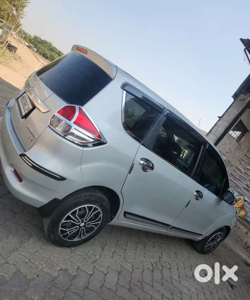 Company Fitted Maruti Suzuki Ertiga 2015 Cng & Hybrids Well Maintained