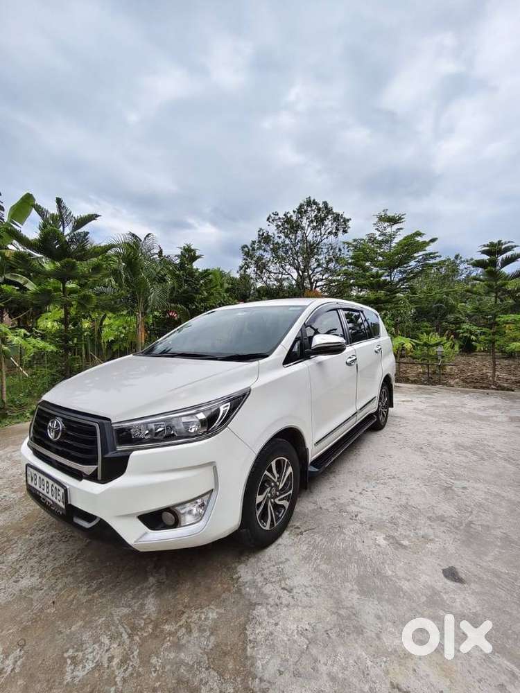 Toyota Innova Crysta 2.4 G Plus Mt 7 Str, 2025, Diesel