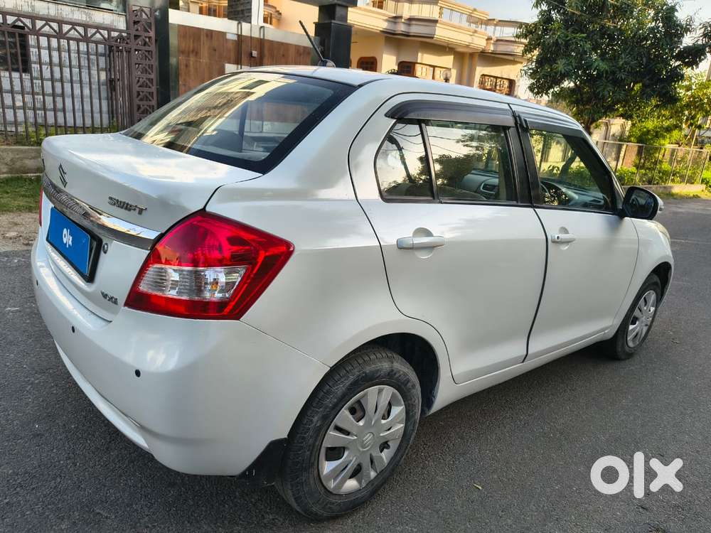Maruti Suzuki Swift Dzire 1.2 Vxi Bsiv, 2014, Petrol