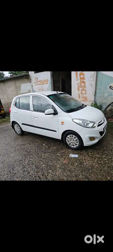 Hyundai I10 Sportz 2015