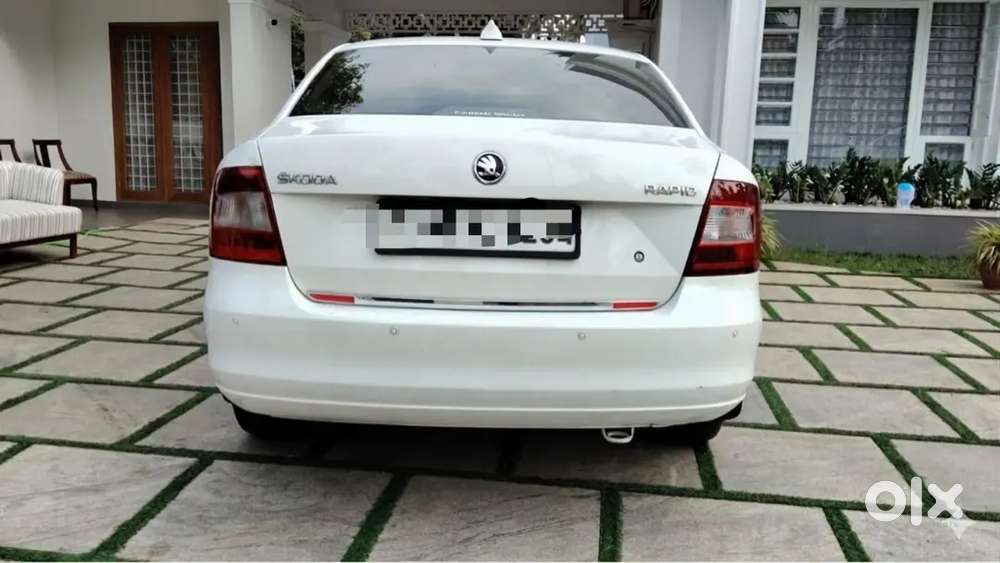 2016 Automatic Skoda Rapid 2016