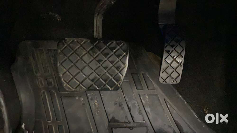 Skoda Slavia 1.0 Tsi Style At, 2023, Petrol