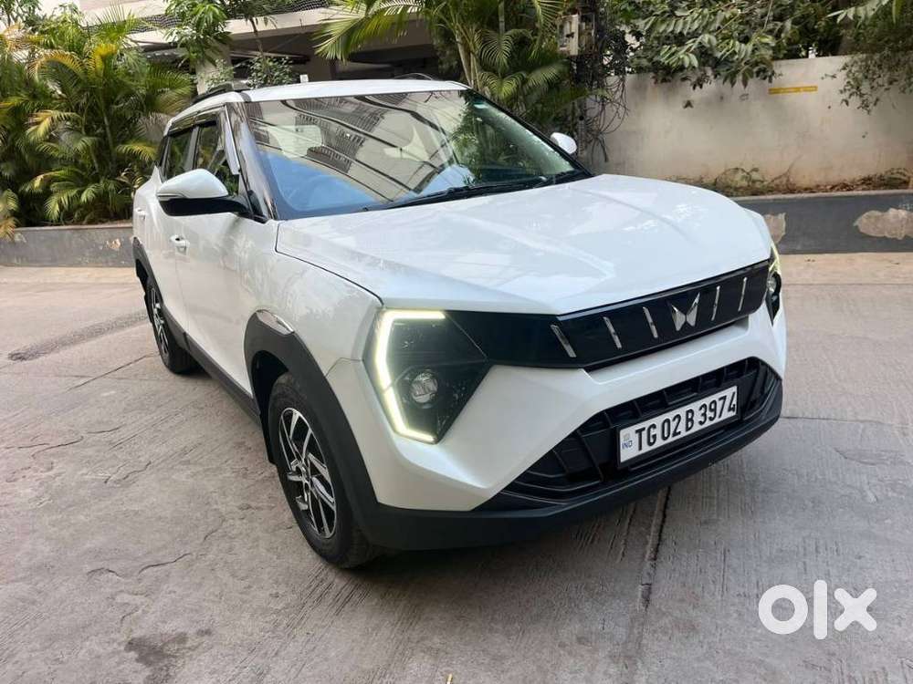 Mahindra Xuv 3xo Ax5 Ds Mt, 2025, Diesel