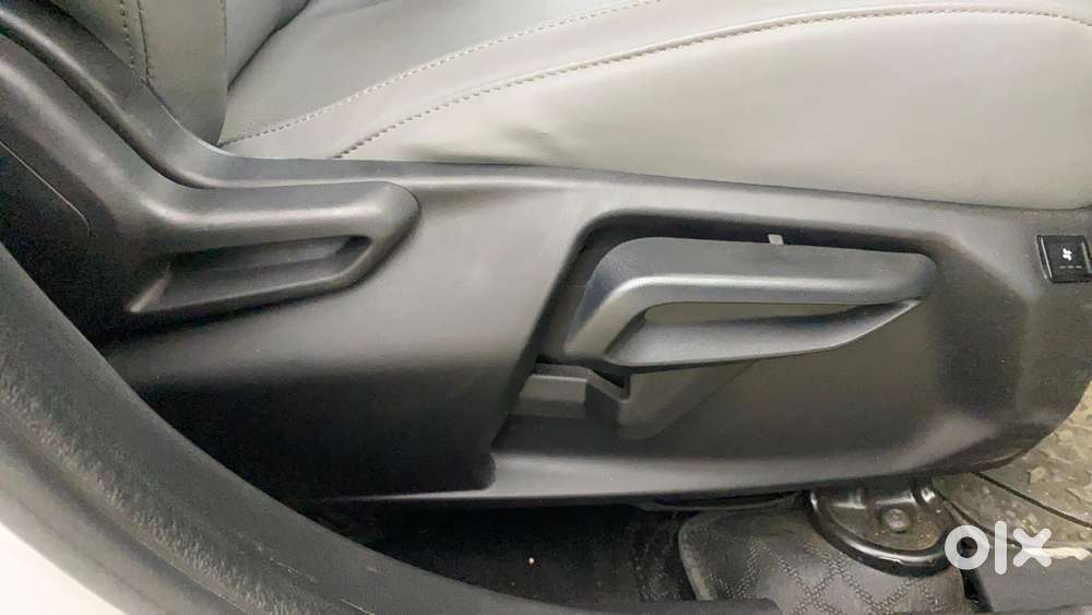 Tata Nexon Fearless S Purple 1.2 Revotron Petrol 6mt Dual Tone, 2025..