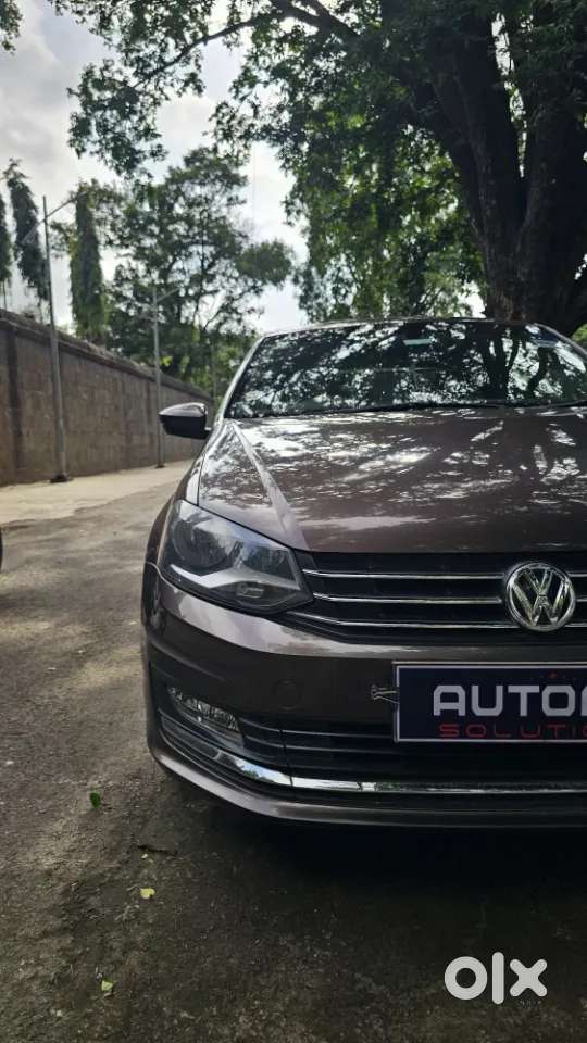 Volkswagen Vento 1.2 Tsi Highline At, 2017, Petrol