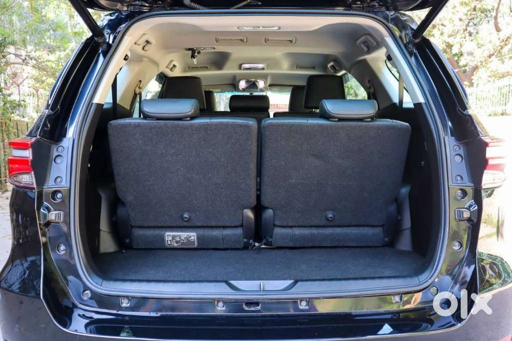 Toyota Fortuner [2021-ongoing] 2.8 2wd Diesel At, 2023, Diesel