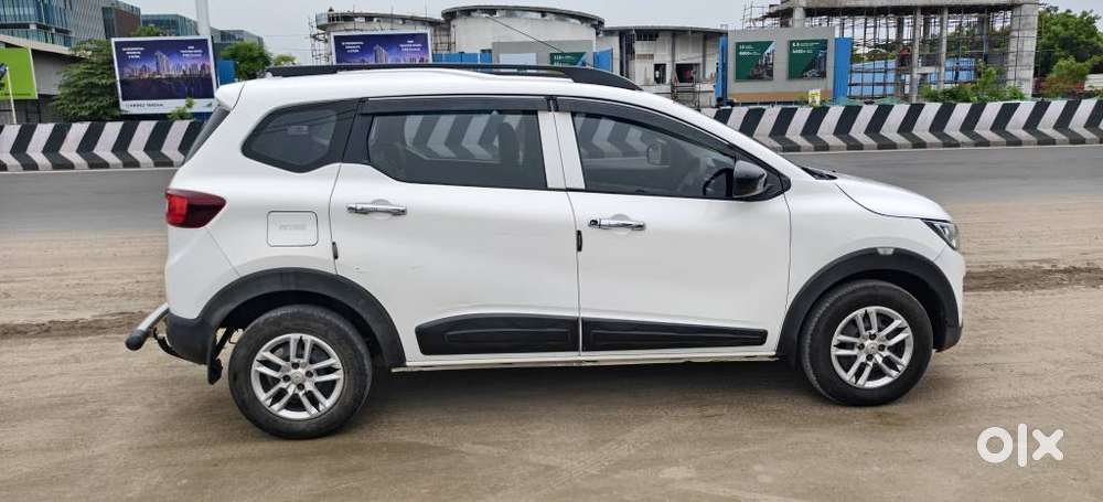 Renault Triber Rxl, 2023, Petrol