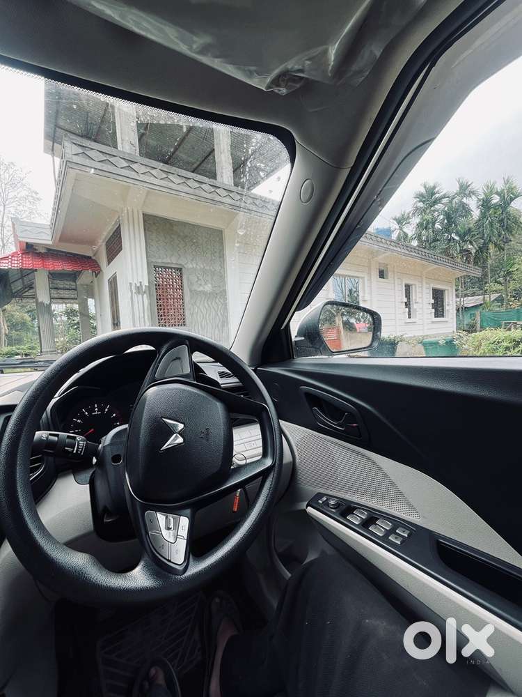 Mahindra Xuv300 Turbosport 2023 Petrol Well Maintained