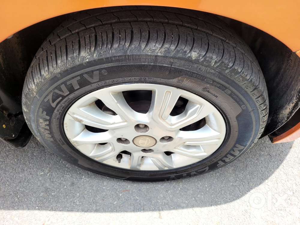 Tata Tiago 1.2 Revotron Xza, 2017, Petrol