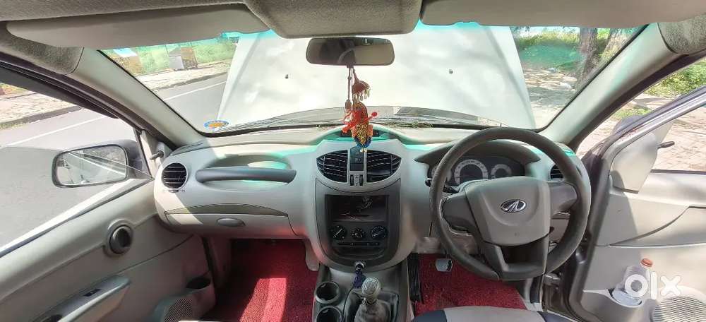 Mahindra Quanto 1.5 C2 2012