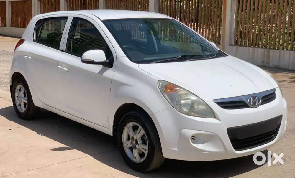 Hyundai I20 2011 Petrol Well Maintained
