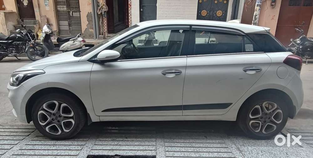 Hyundai I20 Petrol Asta Option, 2019, Petrol
